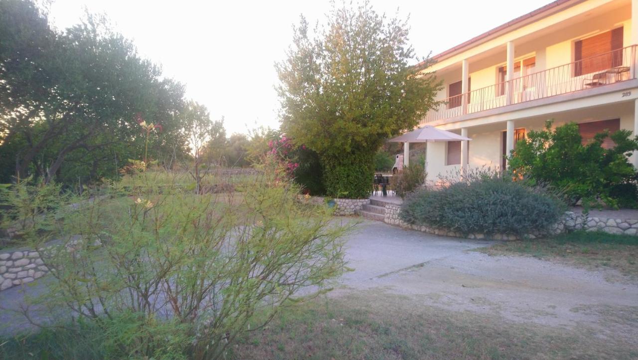 Apartment Vidas Kampor 外观 照片